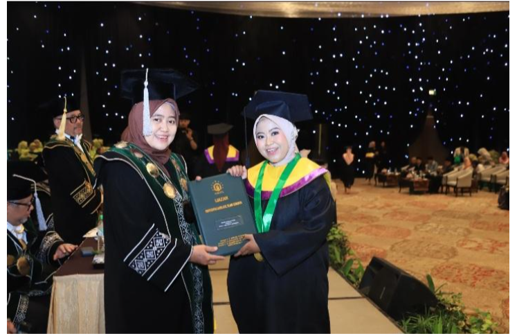 Bukan Sekadar Membawa Ijazah: Kisah Angelita Nimas Yuniar Menembus Batas dan Menorehkan Prestasi di UNUSA